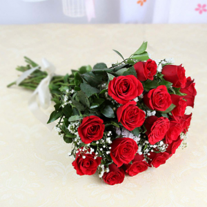 2 Dozen Imported Red Roses Bunch